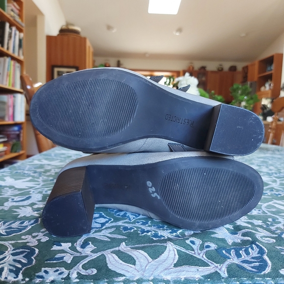 NWOT grey strappy heels size 9 - Picture 7 of 12